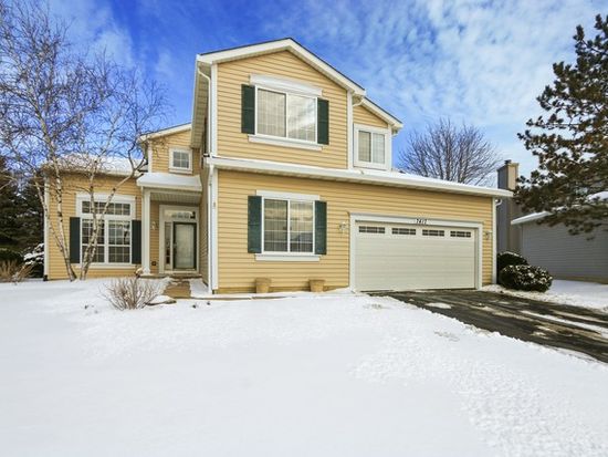 7417 Clem Dr, Gurnee, IL 60031
