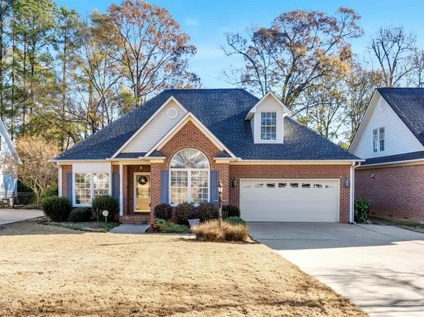 215 Club Meadows Ct, Spartanburg, SC 29302