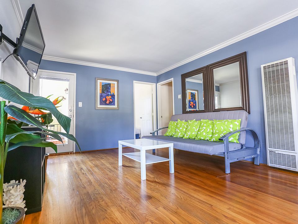 1st image of 354 Palomar Ave