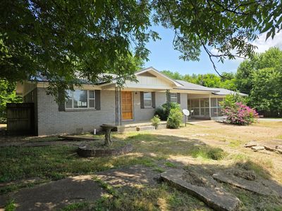 330 College St, Newark, AR, 72562