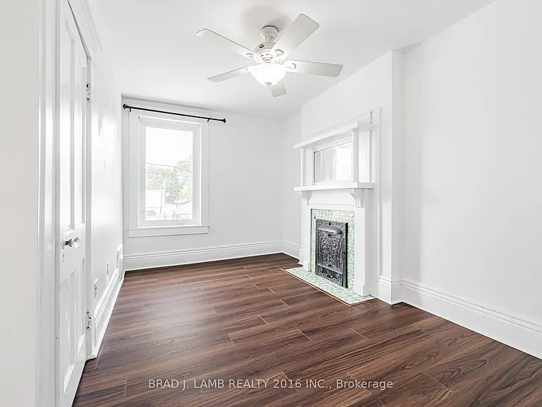 12 Sibley Ave #MAIN AND UPPER — Photo 31