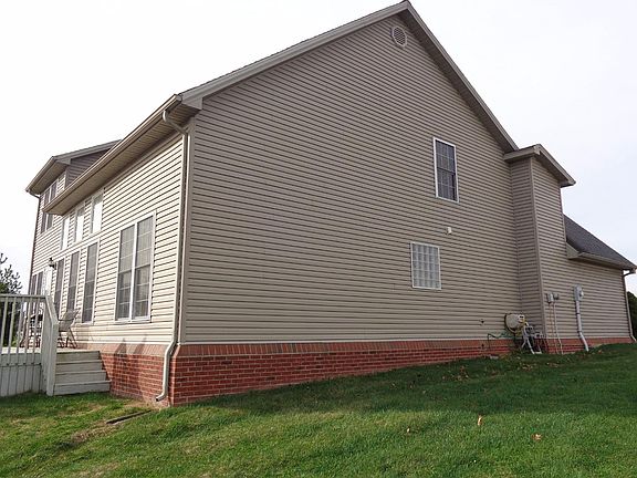 3rd image of 1208 S Deepwood Ct