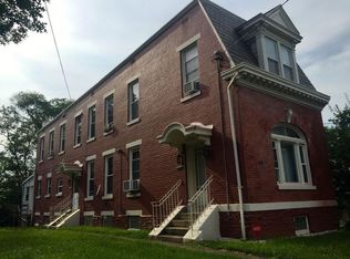 2963 Deckebach Ave, Cincinnati, OH 45220