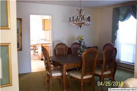 4th image of 33 Blackthorn Pl