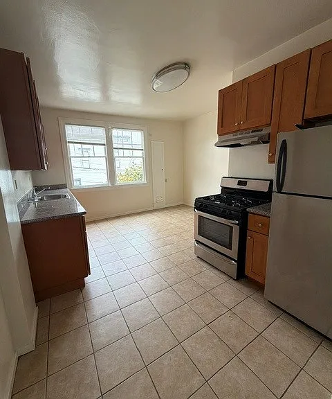 1821 Baker St #1 — Photo 11