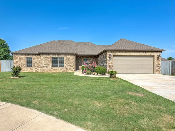 5597 E Amber Dr, Springdale, AR 72764