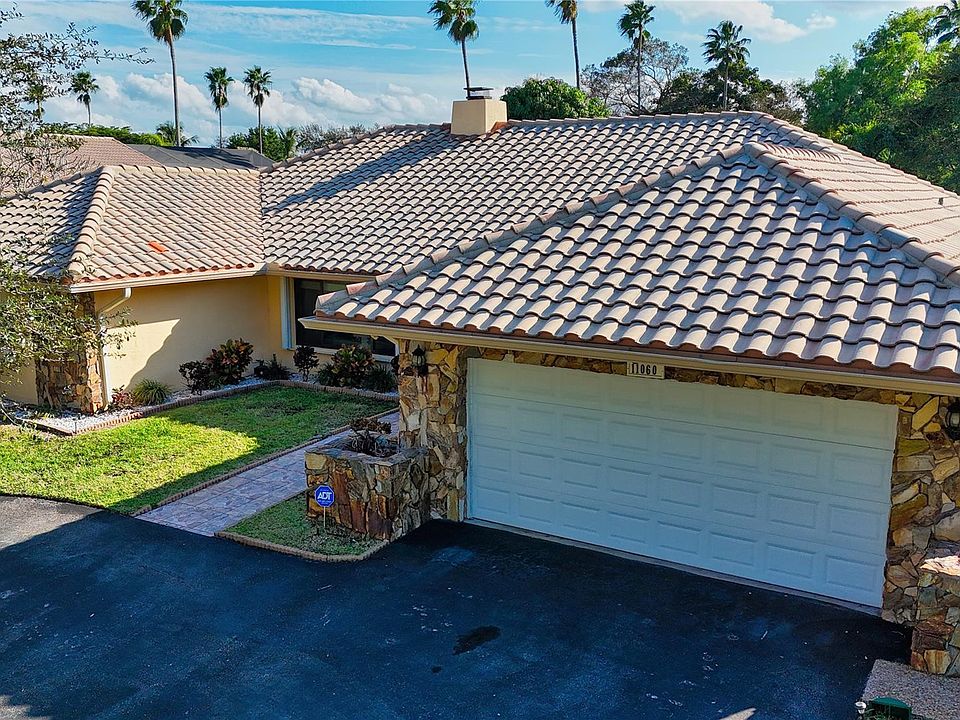 1st image of 11060 Lakeview Drive