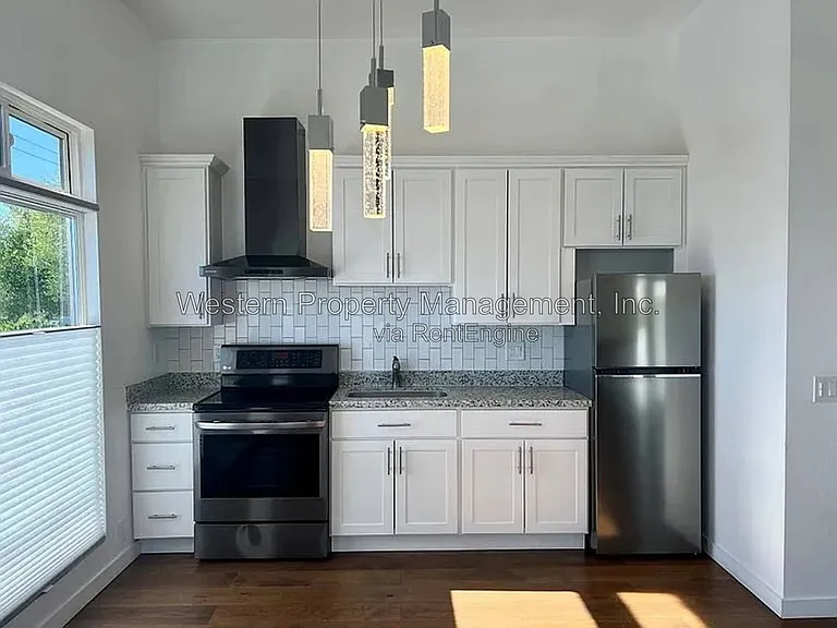 721B Clubhouse Dr — Photo 4