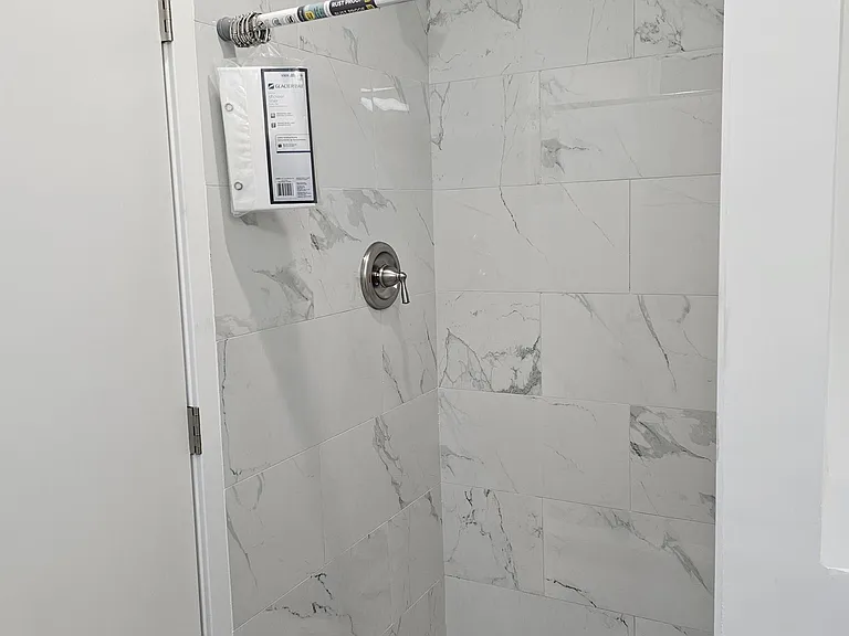 13001 Vanowen St #11 — Photo 12