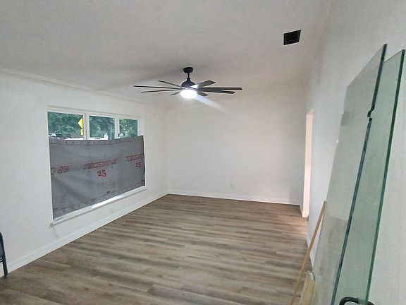 4th image of 4702 Marable Dr