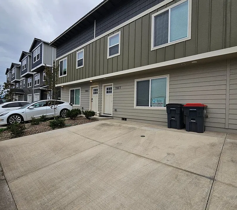 7867 Houston Loop