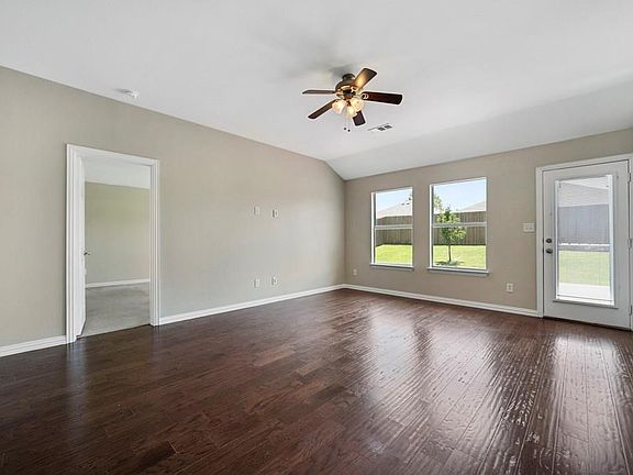 4th image of 426 Stonecreek Dr
