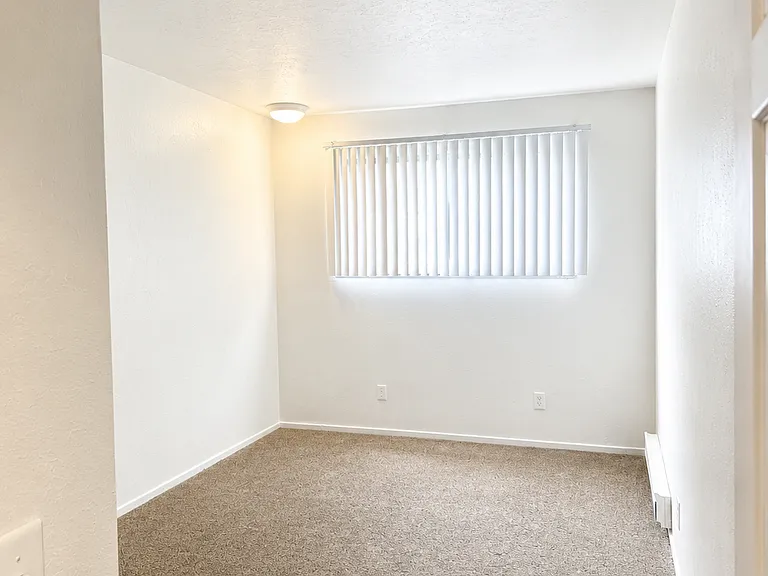 Caledonian Apartments — Photo 10
