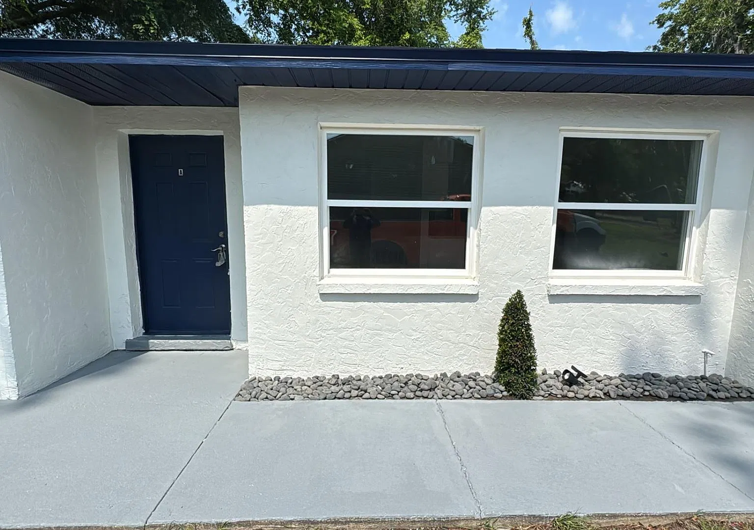 836 SW 64th Ter - UNIT D — Photo 4