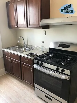 Rented by Fifth & Forever LLC | media 5