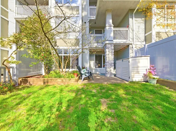 1111 Lynn Valley Rd #113, North Vancouver, BC V7J 3V4