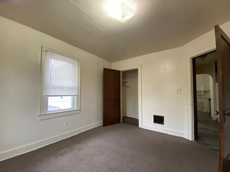 155 E Grand Ave #2W — Photo 6
