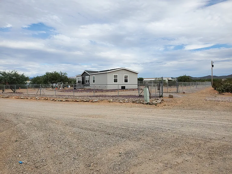 13500 E Greystokes Dr #1 — Photo 3