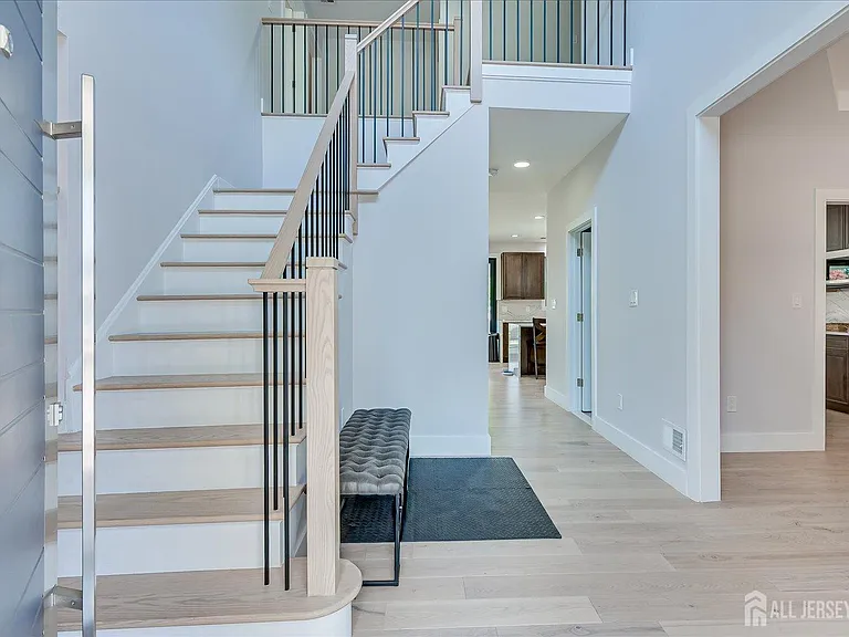 145 Center St — Photo 6