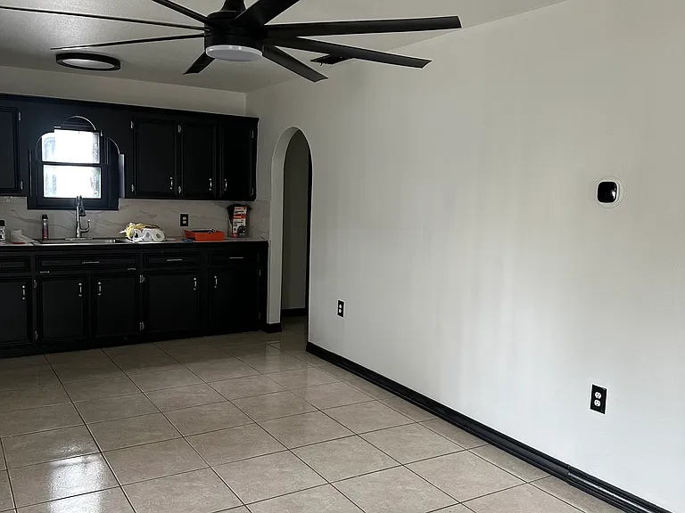 203 S Kain St — Photo 6