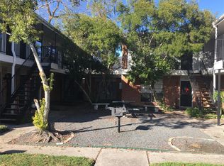 425 E 9th St APT 6, Houston, TX 77007