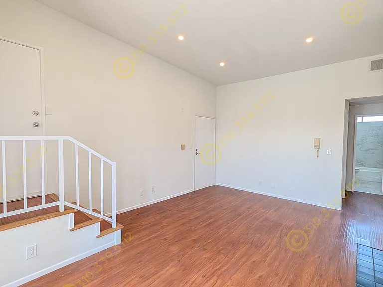 2481 Corinth Ave — Photo 12