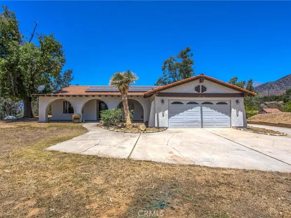 32272 Florida Ave, Mentone, CA 92359