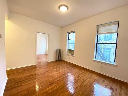 Rented by Bizzarro Agency | media 8