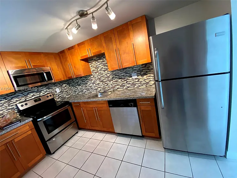9280 Fontainebleau Blvd #103 — Photo 2