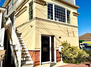 12 S Washington Ave, Margate, NJ 08402