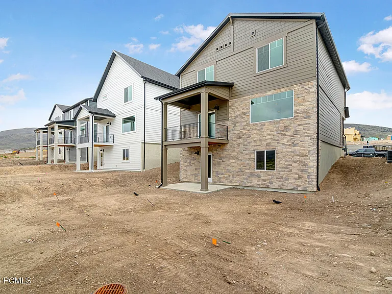 2035 N High Uintas Ln — Photo 42
