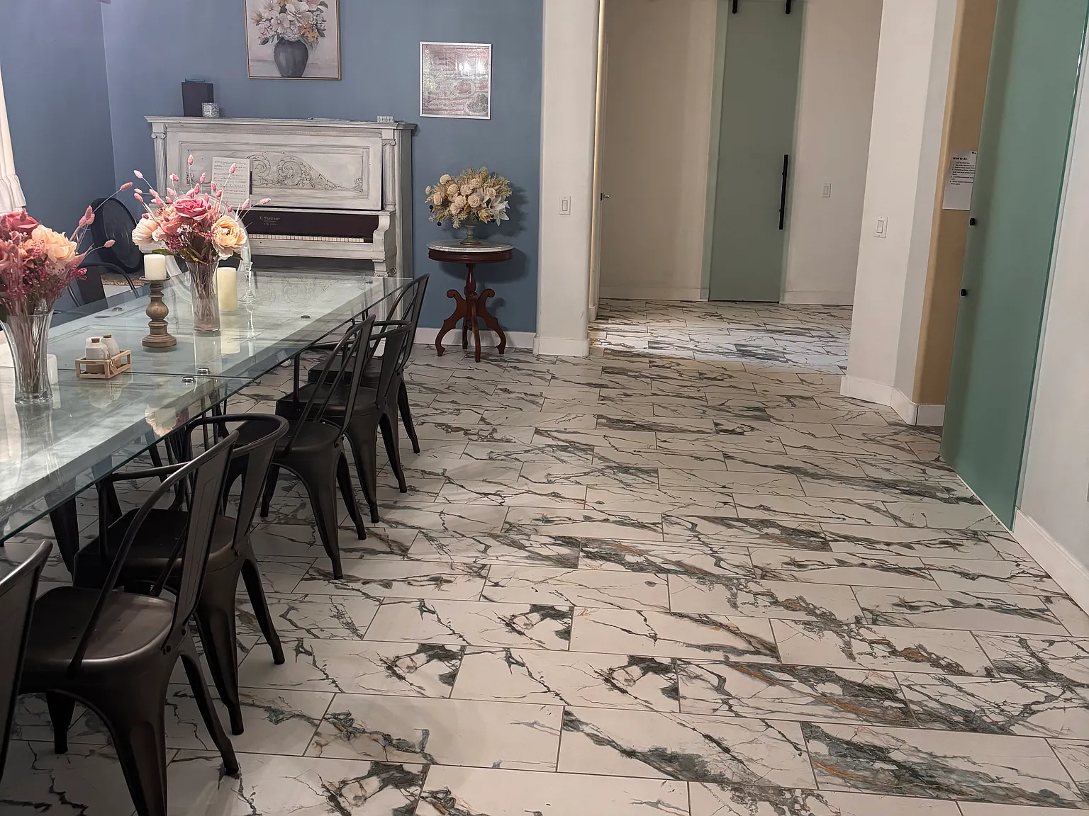 6 bed, 4100 sqft, $3,200 — Photo 3