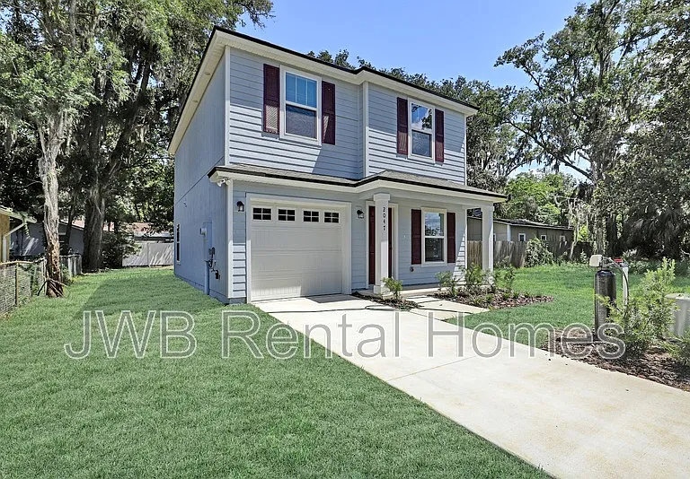 2047 Prospect St — Photo 14