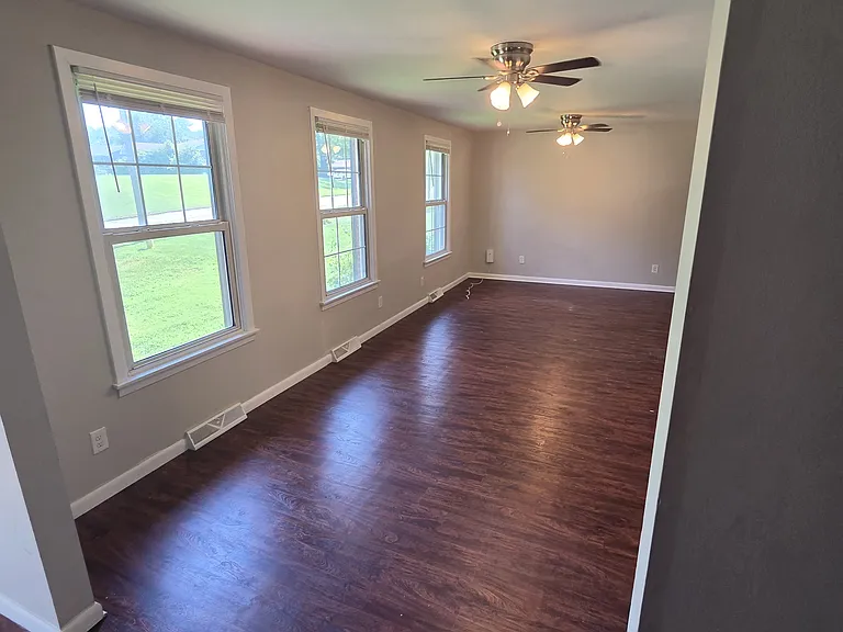 3204 Rees Ave NW — Photo 2