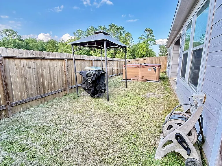 302 Del Monte Dr — Photo 35