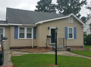 1013 Maple St, Elizabeth City, NC 27909