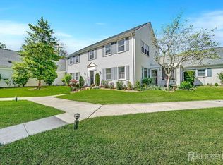 312 Sharon Way, Monroe Township, NJ