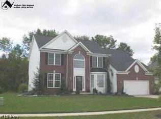 21265 Oakhurst Ln, Strongsville, OH 44149