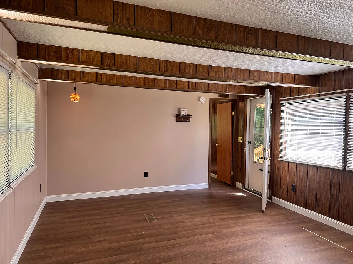 Building Photo - 3685 Shady Knoll Dr
