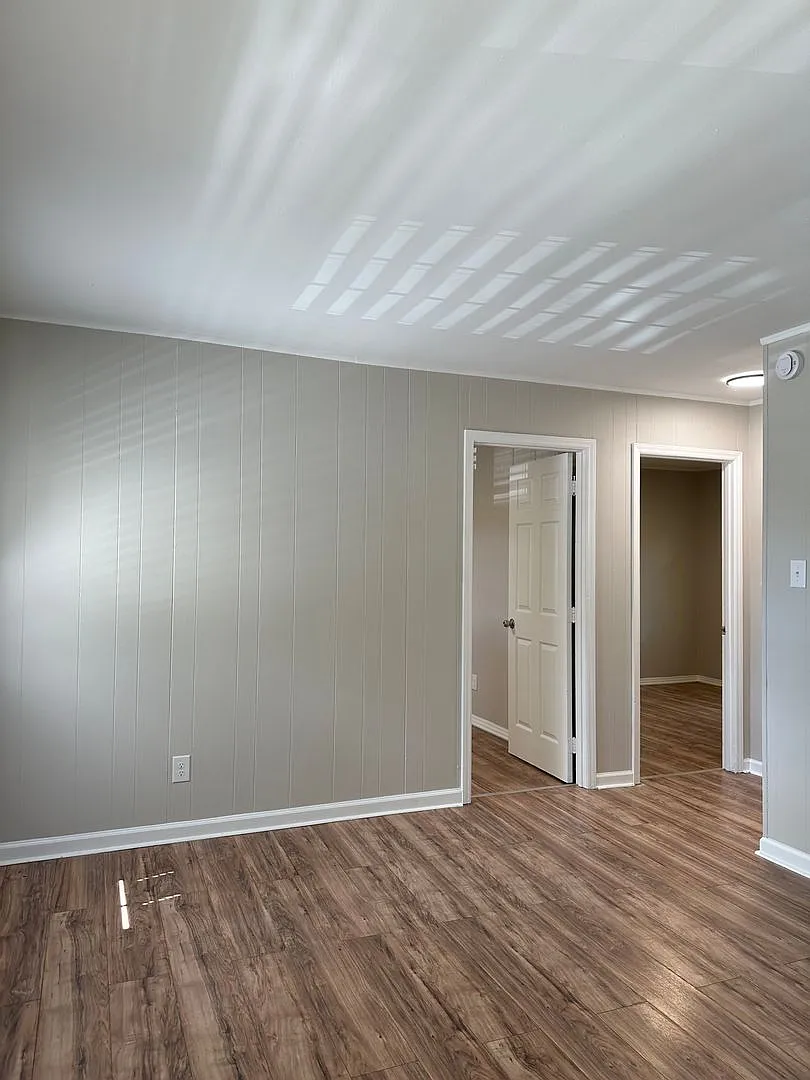 Oaklawn West — Photo 1