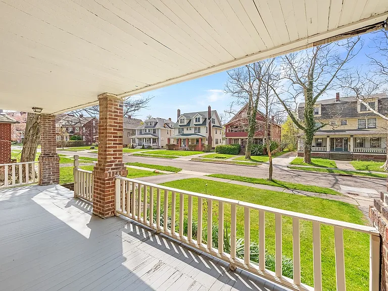 1695 Glenmont Rd — Photo 34