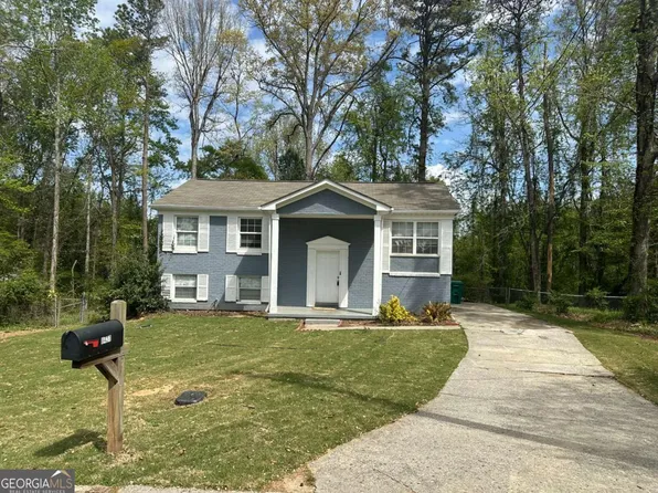 8427 Fredricksburg Ct, Jonesboro, GA 30238