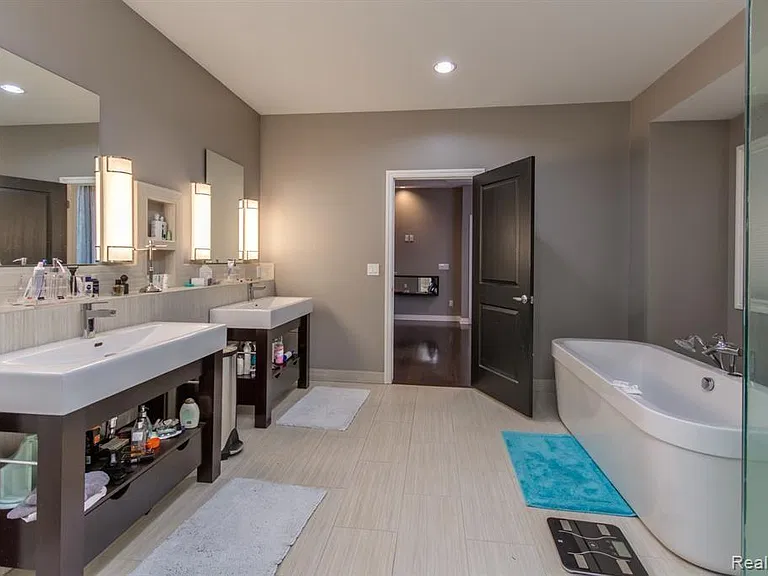 1265 Old Colony Ln — Photo 18
