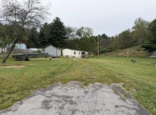 131 Sesame St, North Tazewell, VA 24630