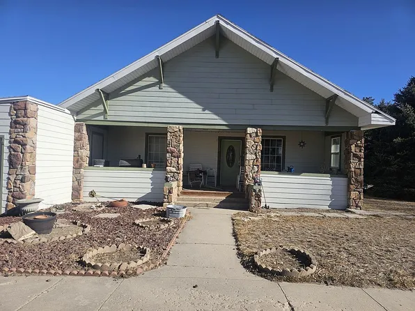 521 Elliot St, Dalton, NE 69131
