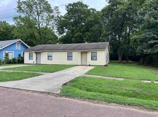 709 & 711 S Pine St, Hope, AR 71801