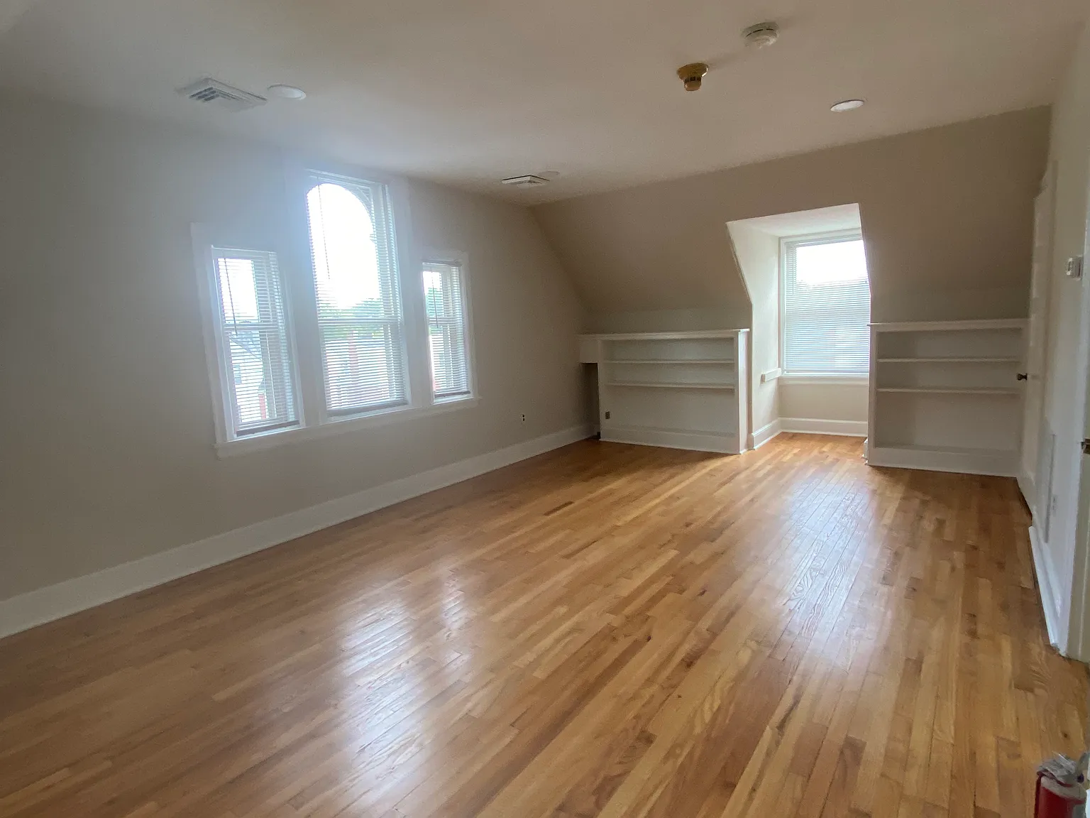 1 bed, 1363 sqft, $1,795 — Photo 3