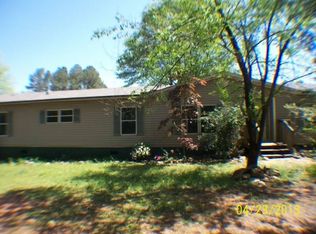 776 Dora Bush Hill Rd, Carlton, GA 30627