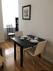 Rented by R New York