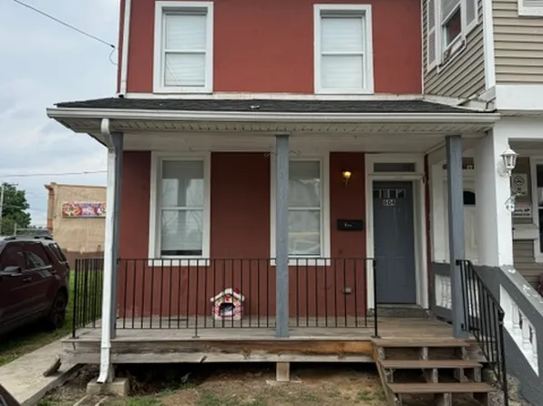 604 E 8th St, Chester, PA 19013